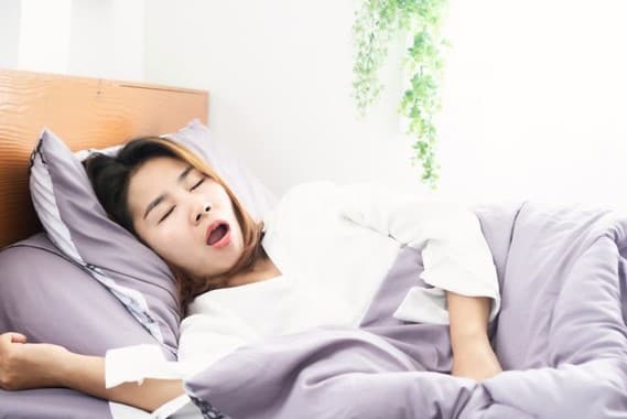 牙科訂制睡眠窒息症牙膠 vs. 市售鼻鼾輔助產品:全方位對比